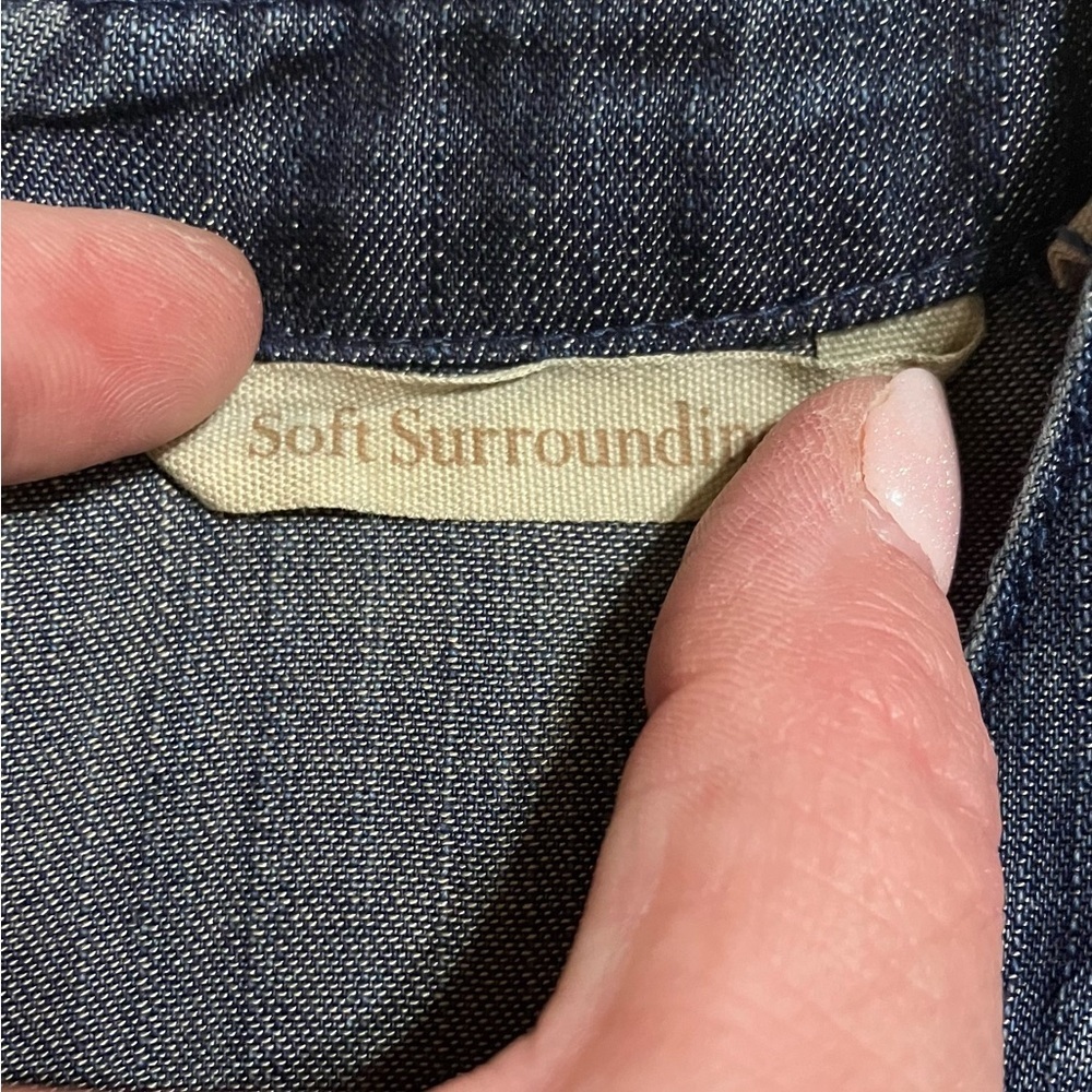 Soft Surroundings Lapiza Crochet Stripe Chambray Top Dark Wash Blue Denim - Picture 2 of 9